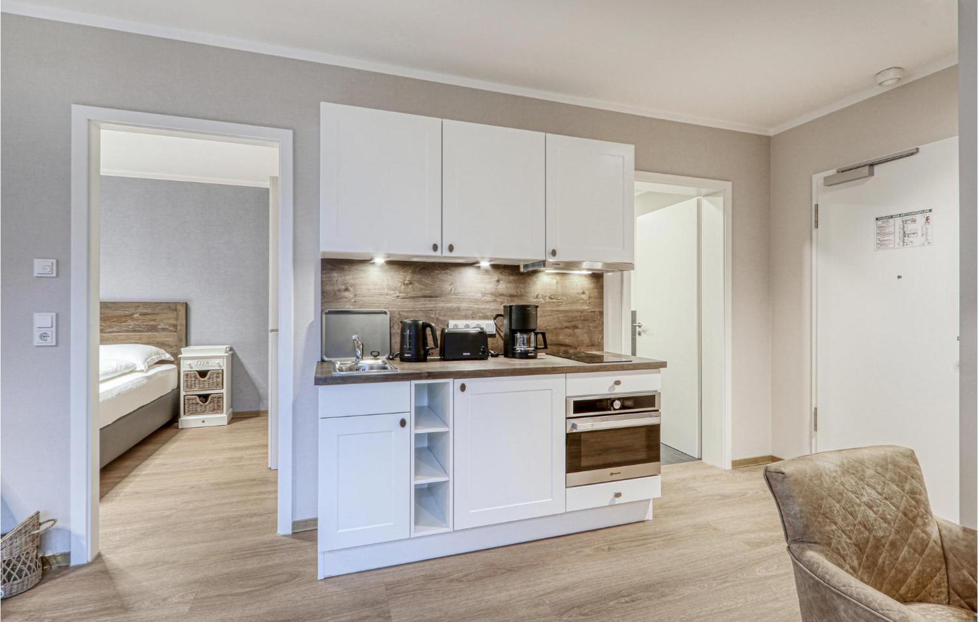 Nice apartment in Ostseebad Boltenhagen with 1 Bedrooms, Sauna&WiFi Buitenkant foto