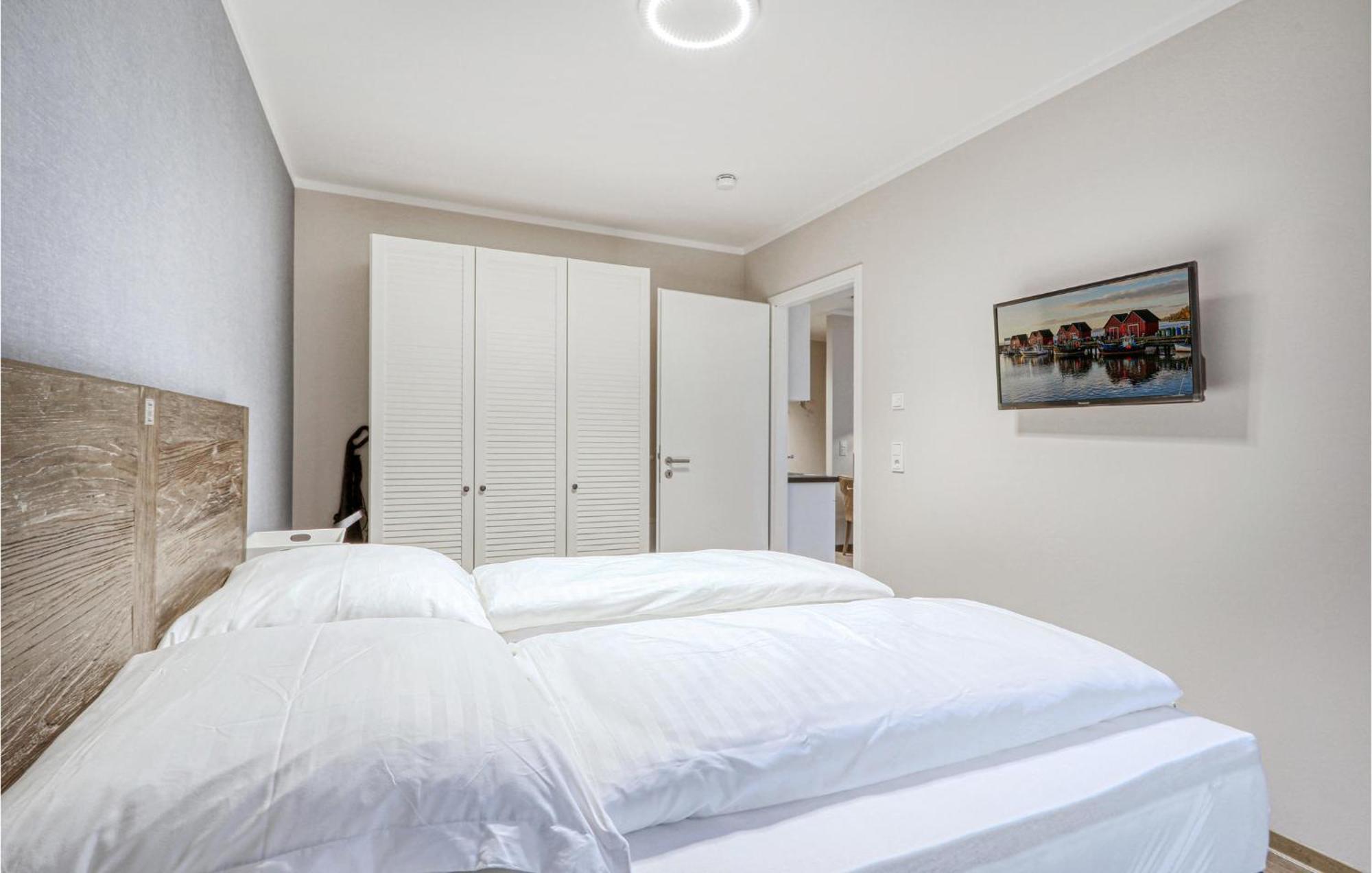 Nice apartment in Ostseebad Boltenhagen with 1 Bedrooms, Sauna&WiFi Buitenkant foto